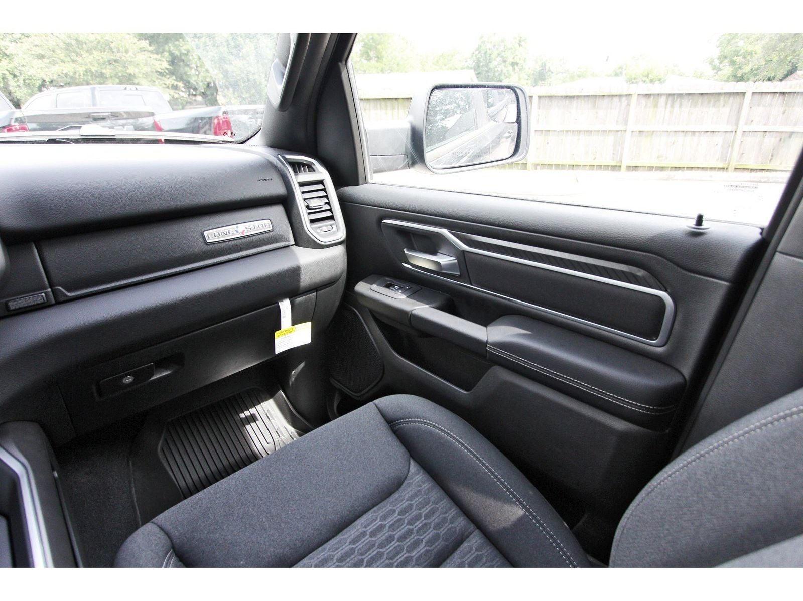 2026 RAM 1500 Big Horn/Lone Star Lone Star 4x2 Crew Cab 5'7" Box