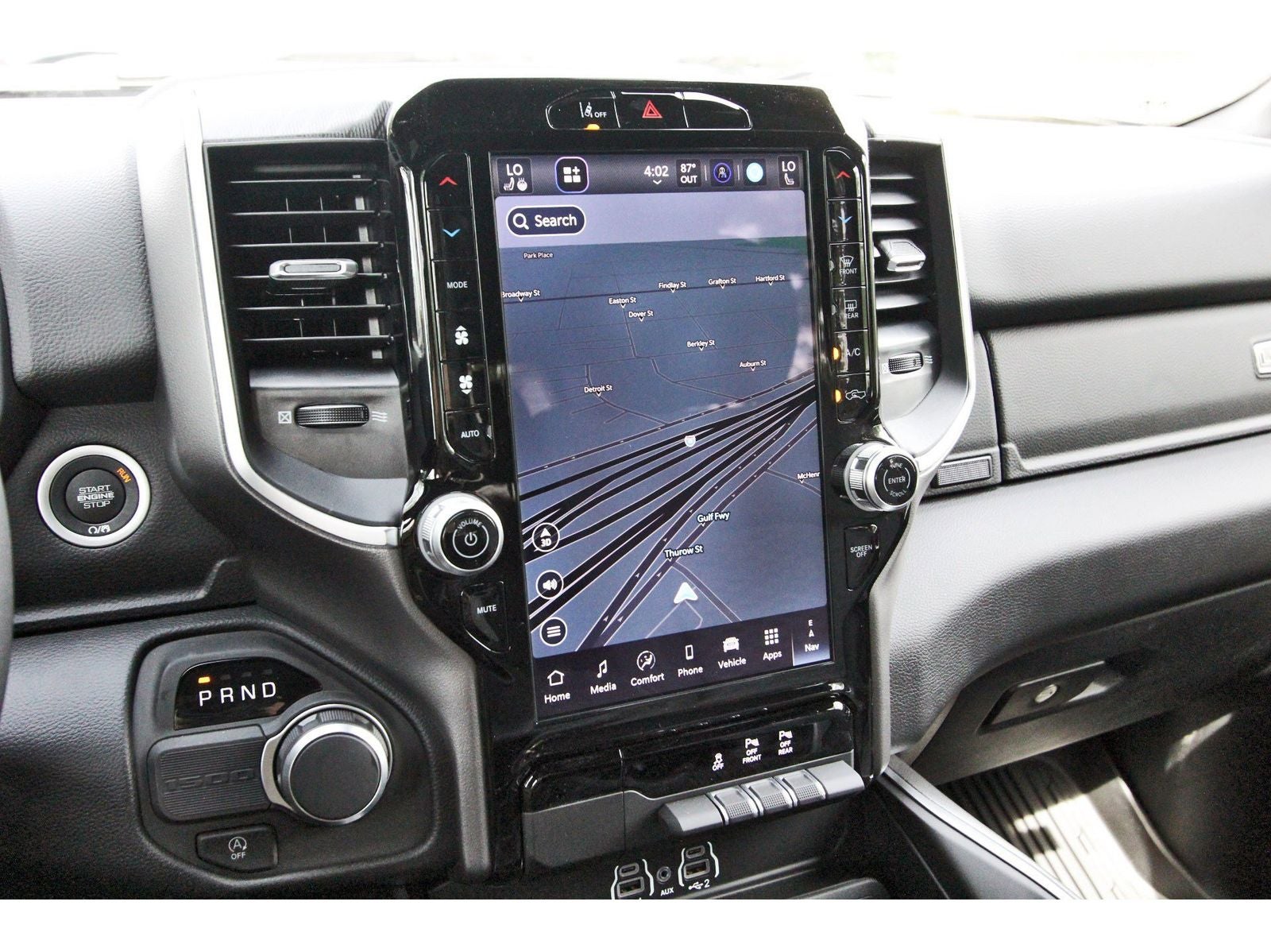2026 RAM 1500 Big Horn/Lone Star Lone Star 4x2 Crew Cab 5'7" Box