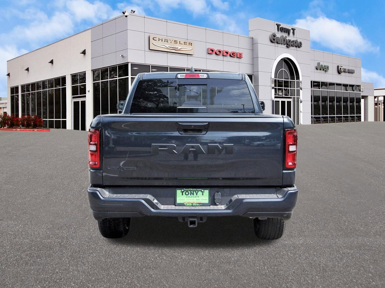 2026 RAM 1500 Big Horn/Lone Star Lone Star 4x2 Crew Cab 5'7" Box