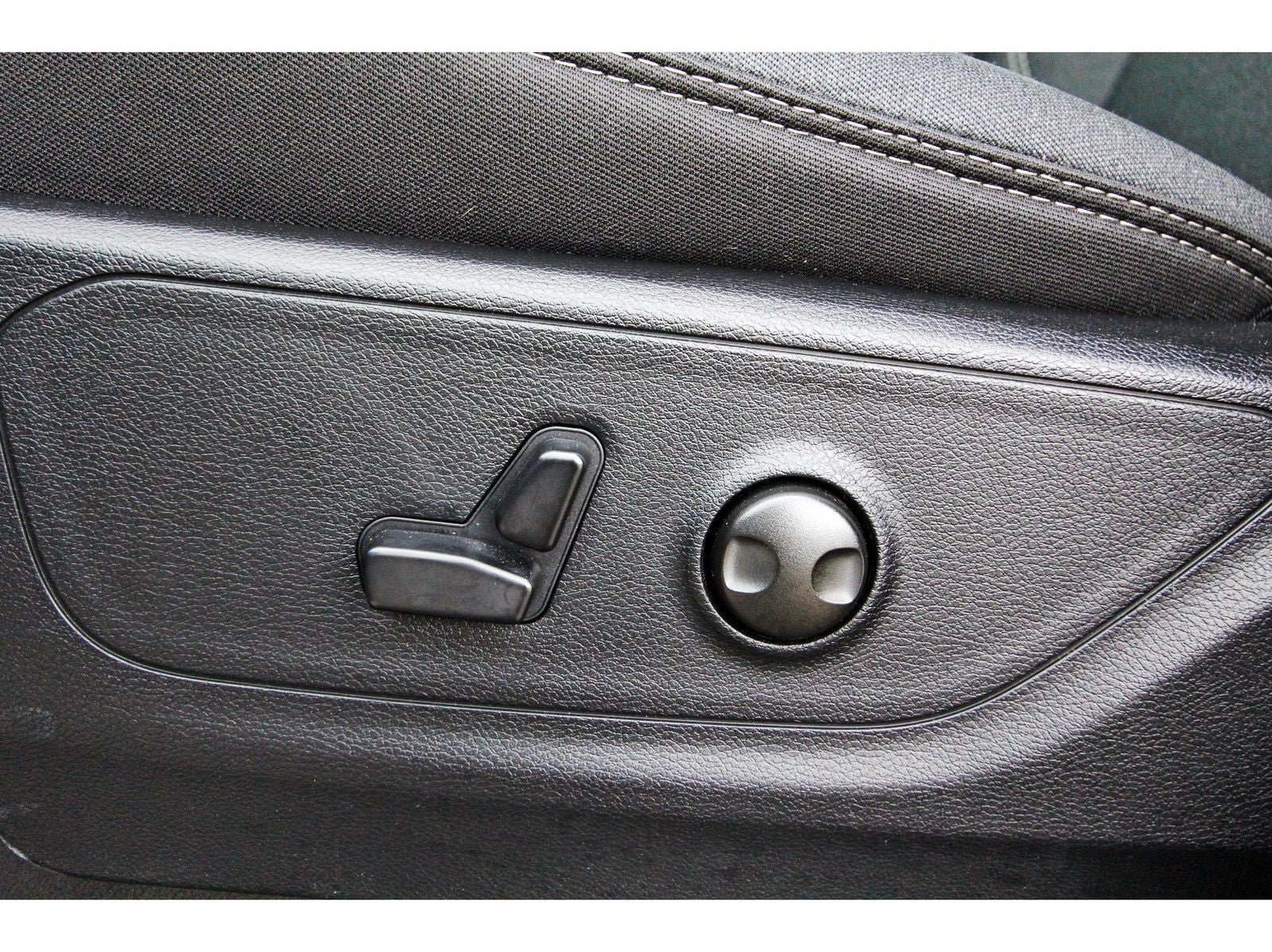 2026 RAM 1500 Big Horn/Lone Star Lone Star 4x2 Crew Cab 5'7" Box