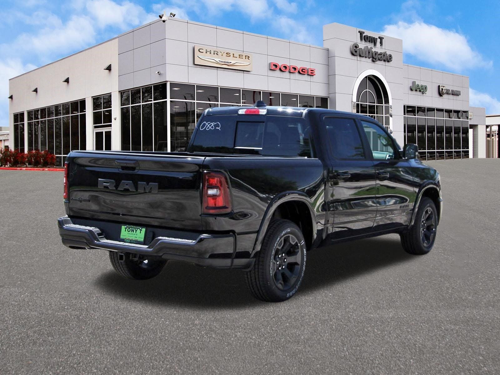 2026 RAM 1500 Big Horn/Lone Star Lone Star 4x2 Crew Cab 5'7" Box