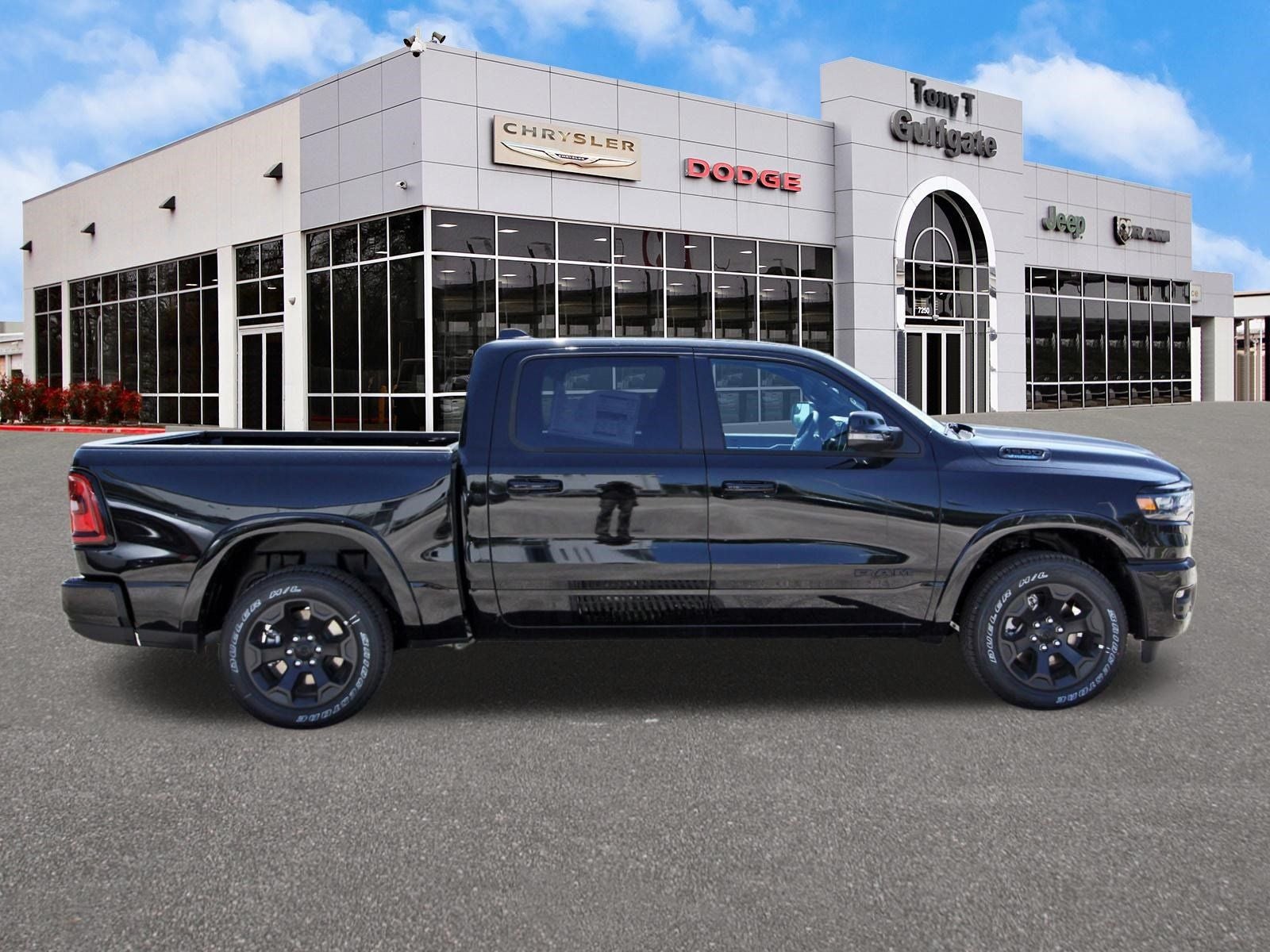 2026 RAM 1500 Big Horn/Lone Star Lone Star 4x2 Crew Cab 5'7" Box
