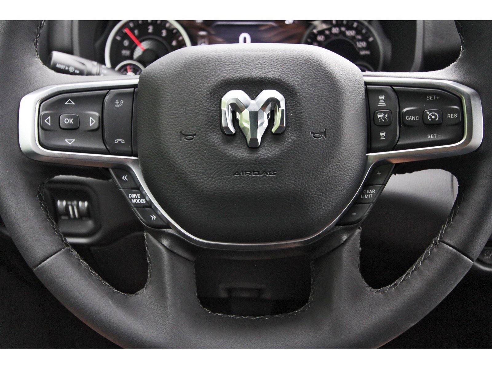 2026 RAM 1500 Big Horn/Lone Star Lone Star 4x2 Crew Cab 5'7" Box