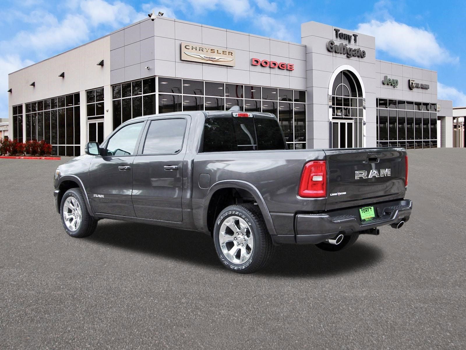 2026 RAM 1500 Big Horn/Lone Star Lone Star 4x2 Crew Cab 5'7" Box