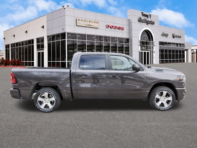 2026 RAM 1500 Express 4x2 Crew Cab 5'7" Box