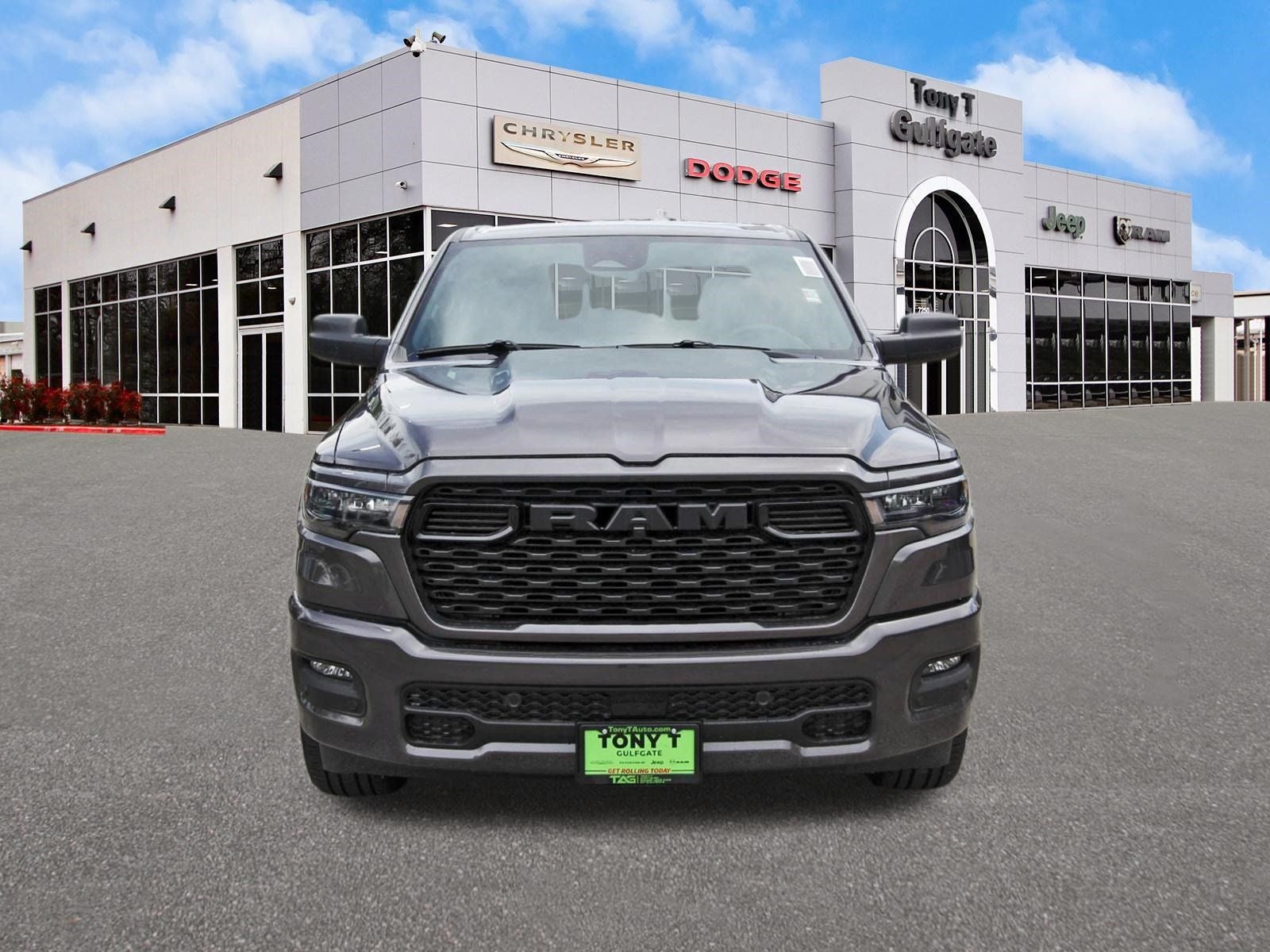 2026 RAM 1500 Express 4x2 Crew Cab 5'7" Box