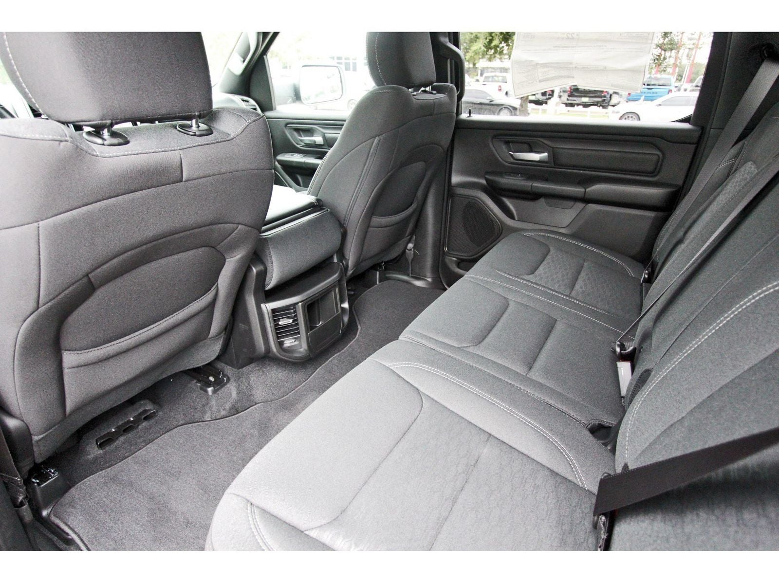 2026 RAM 1500 Express 4x2 Crew Cab 5'7" Box