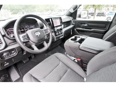 2026 RAM 1500 Express 4x2 Crew Cab 5'7" Box