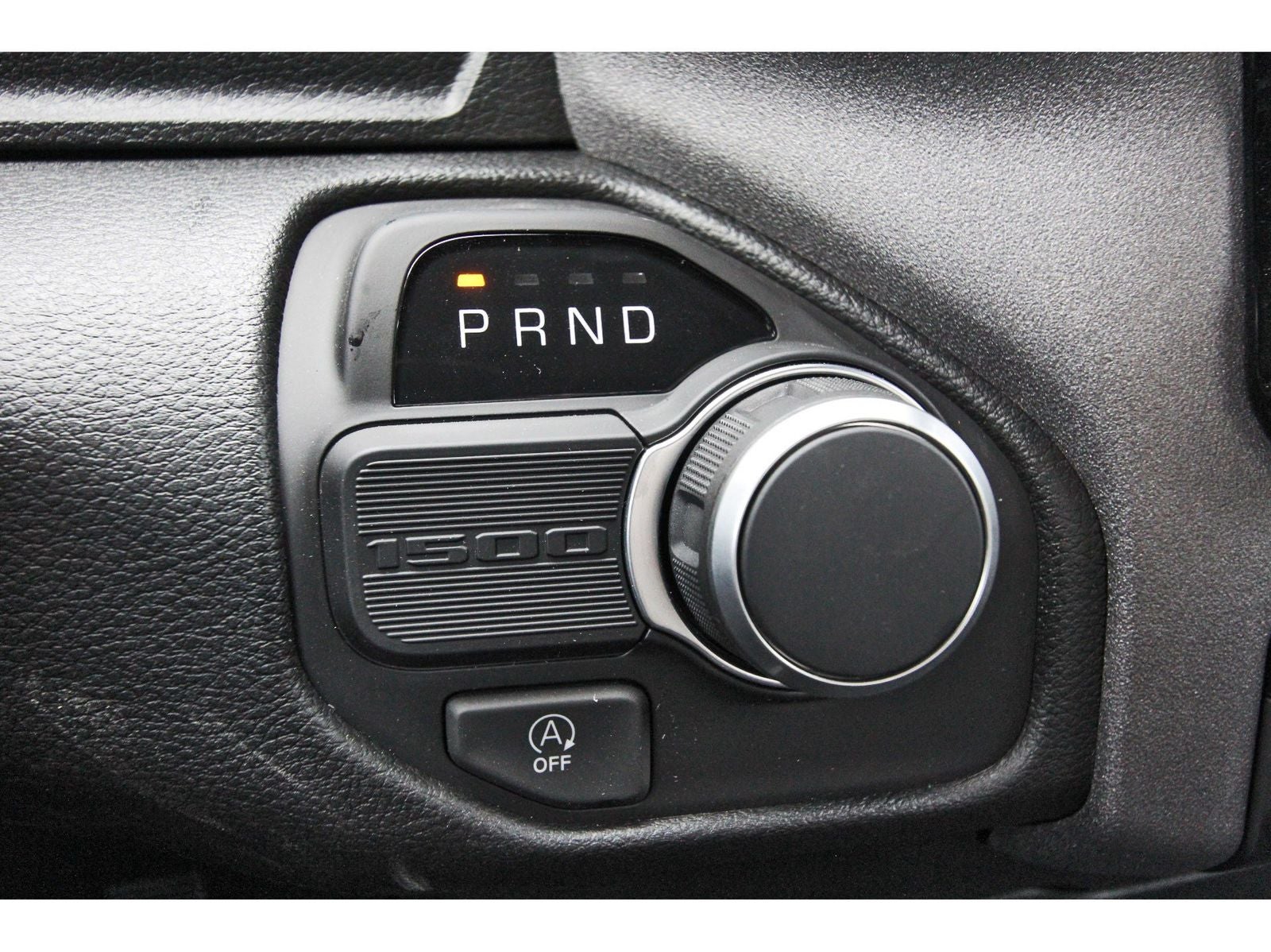 2026 RAM 1500 Express 4x2 Crew Cab 5'7" Box