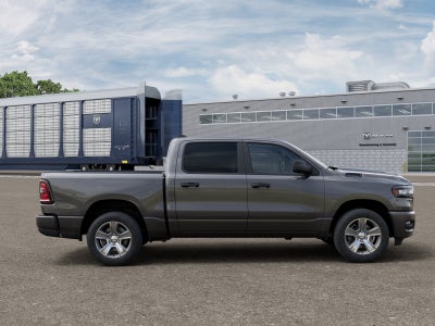 2026 RAM 1500 Express 4x2 Crew Cab 5'7" Box