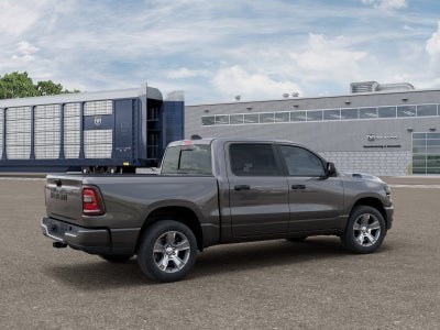 2026 RAM 1500 Express 4x2 Crew Cab 5'7" Box
