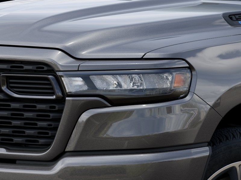 2026 RAM 1500 Express 4x2 Crew Cab 5'7" Box
