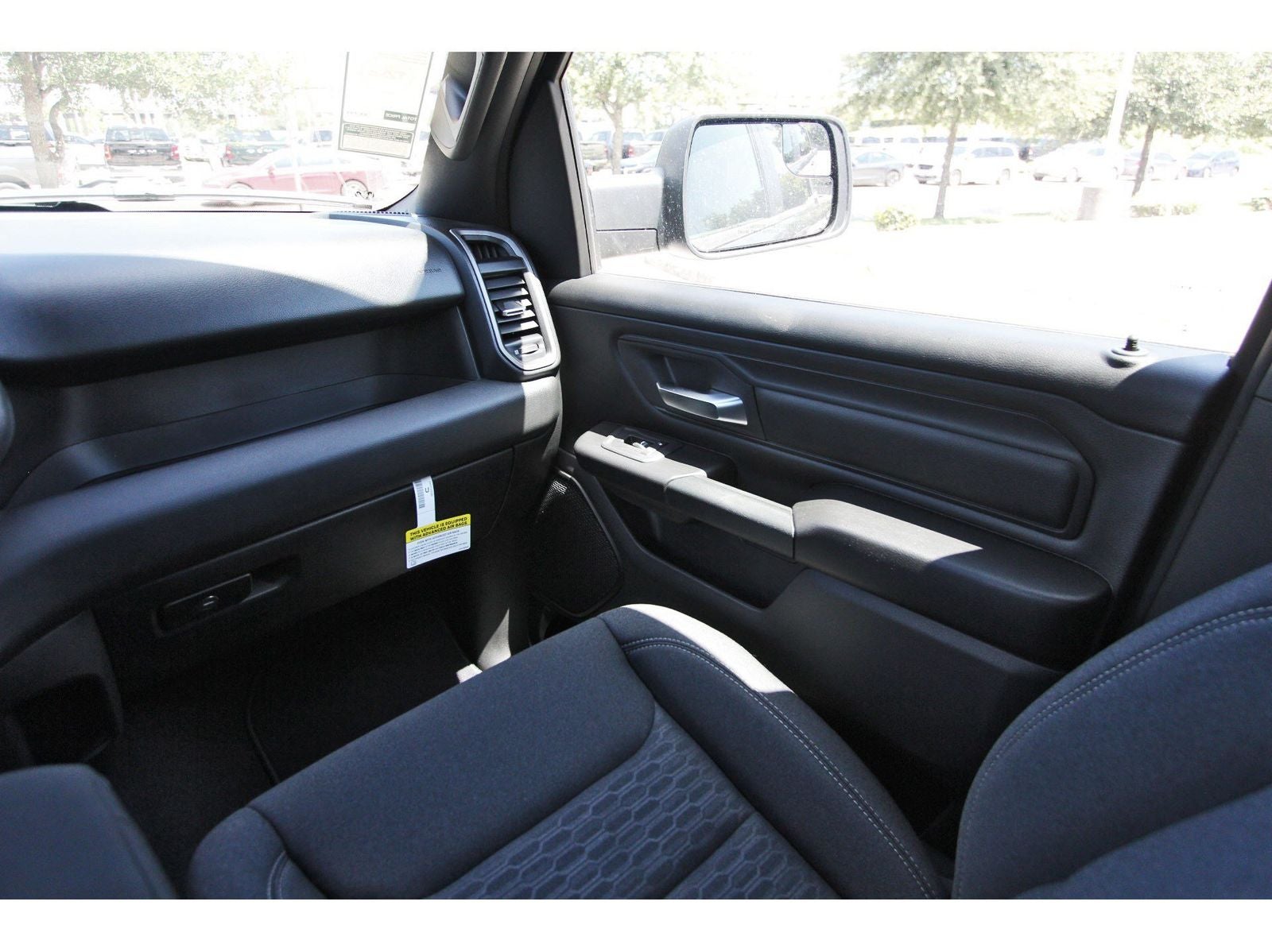 2026 RAM 1500 Express 4x2 Crew Cab 5'7" Box