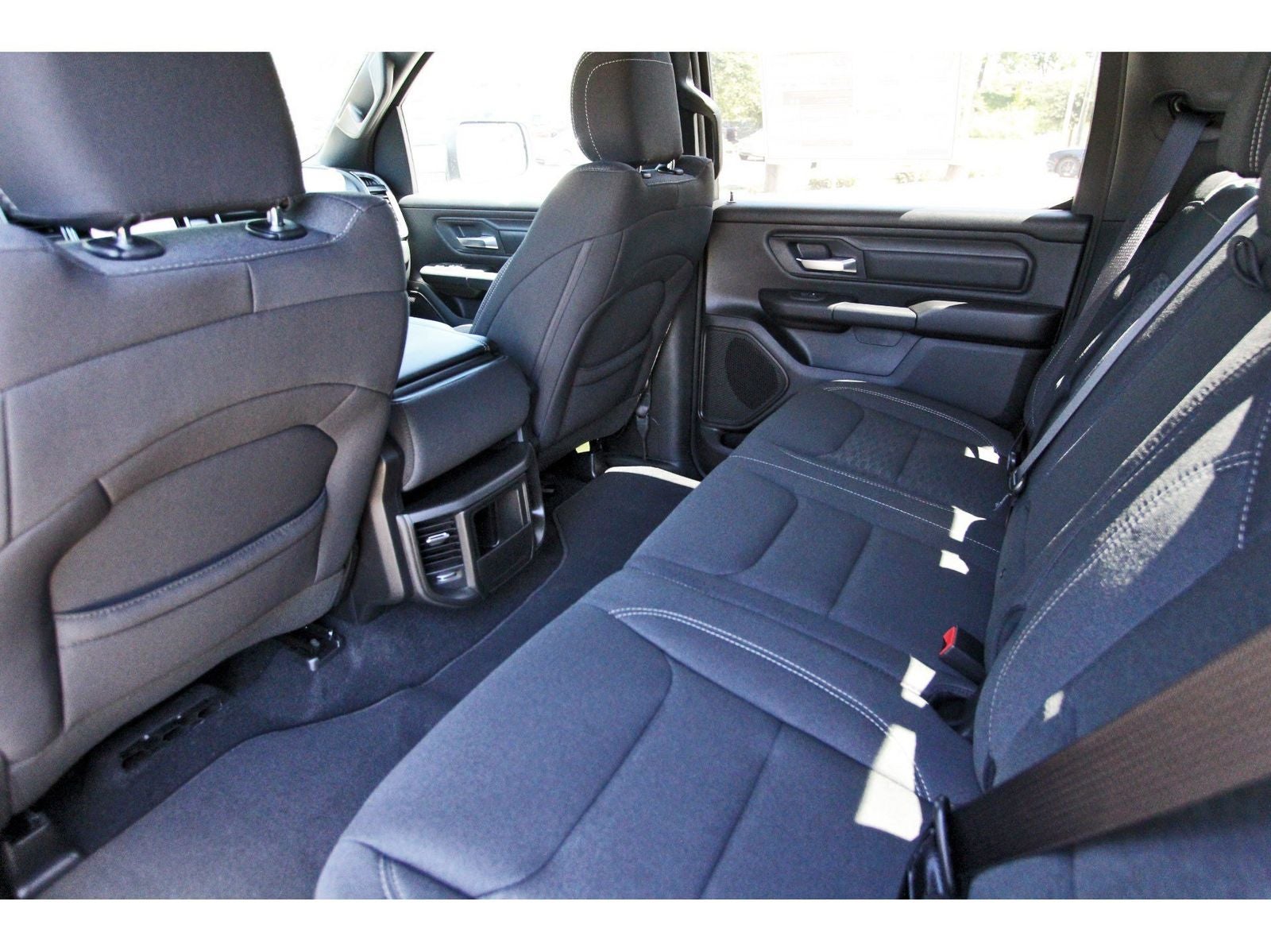 2026 RAM 1500 Express 4x2 Crew Cab 5'7" Box