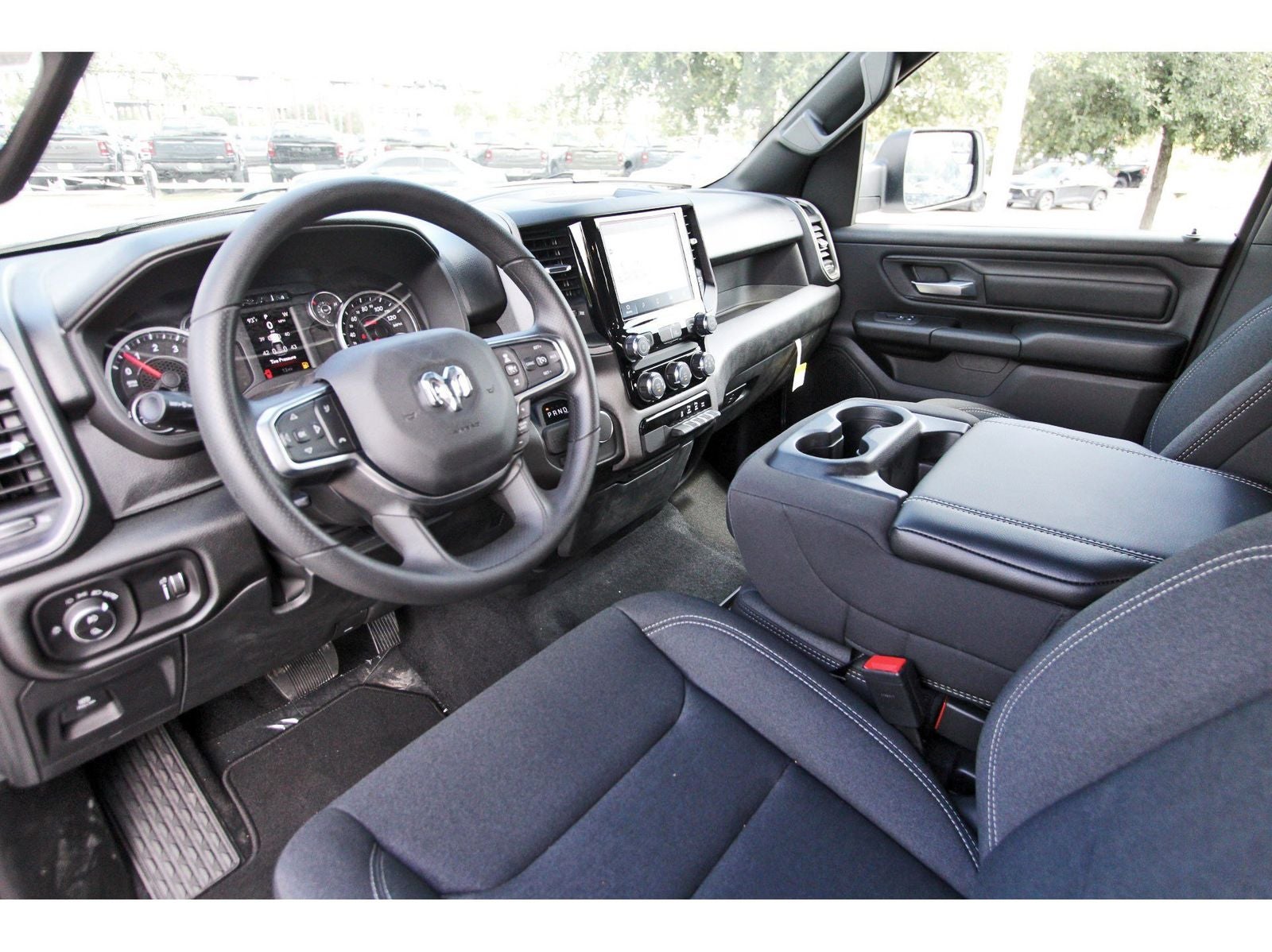 2026 RAM 1500 Express 4x2 Crew Cab 5'7" Box