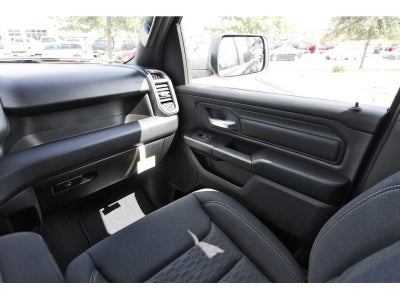 2026 RAM 1500 Express 4x2 Crew Cab 5'7" Box