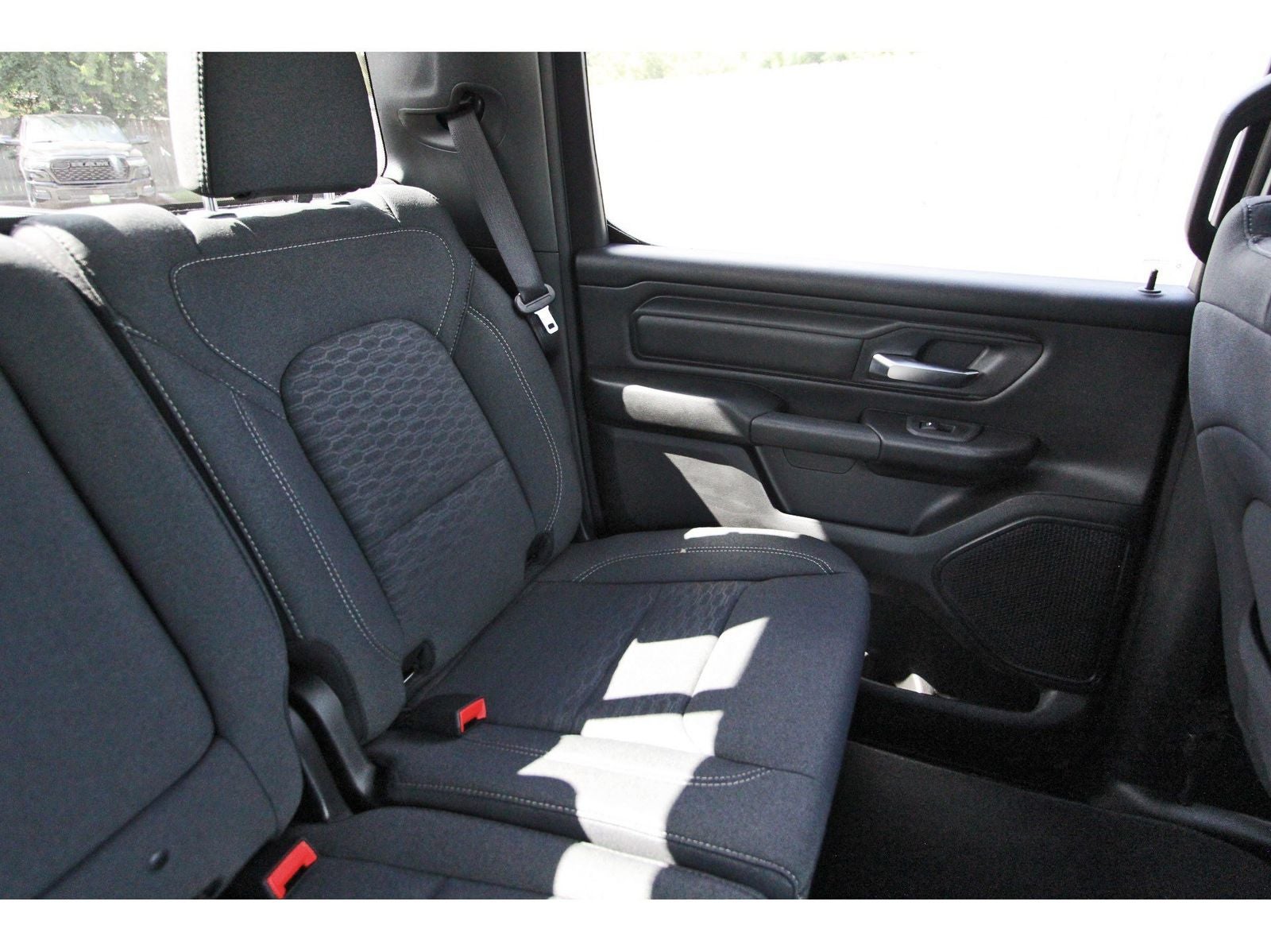 2026 RAM 1500 Express 4x2 Crew Cab 5'7" Box