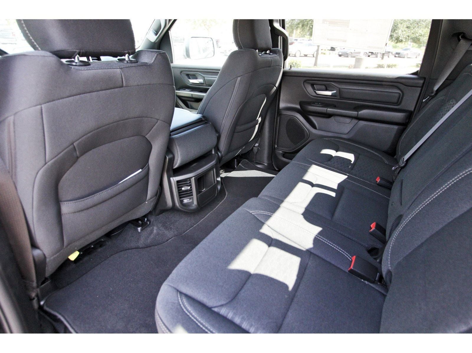 2026 RAM 1500 Express 4x2 Crew Cab 5'7" Box