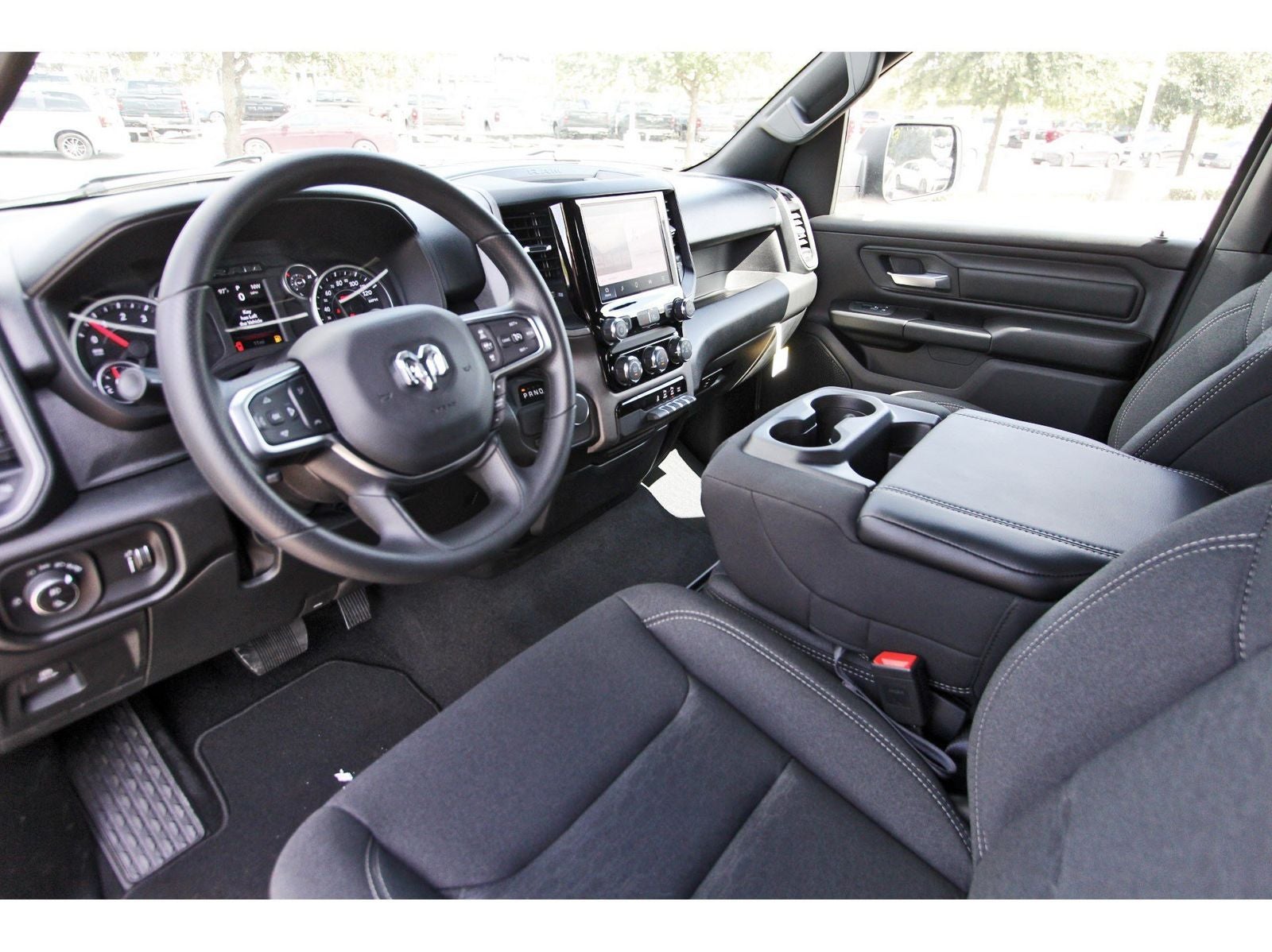 2026 RAM 1500 Express 4x2 Crew Cab 5'7" Box