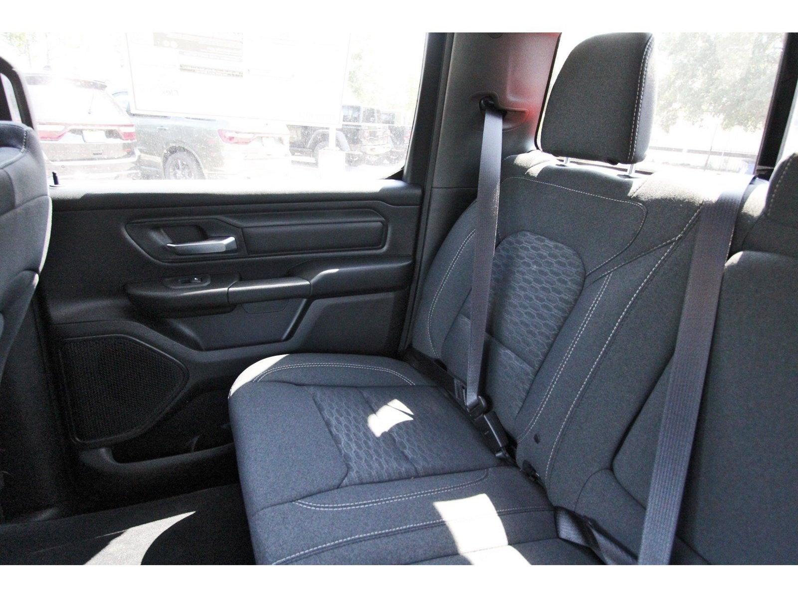 2027 RAM 1500 Express 4x2 Crew Cab 5'7" Box