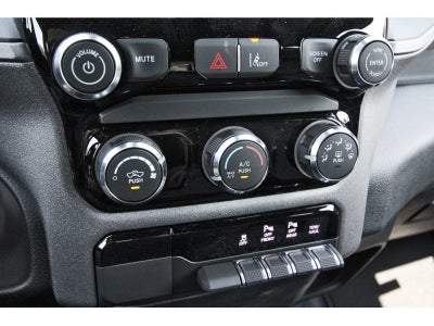 2027 RAM 1500 Express 4x2 Crew Cab 5'7" Box
