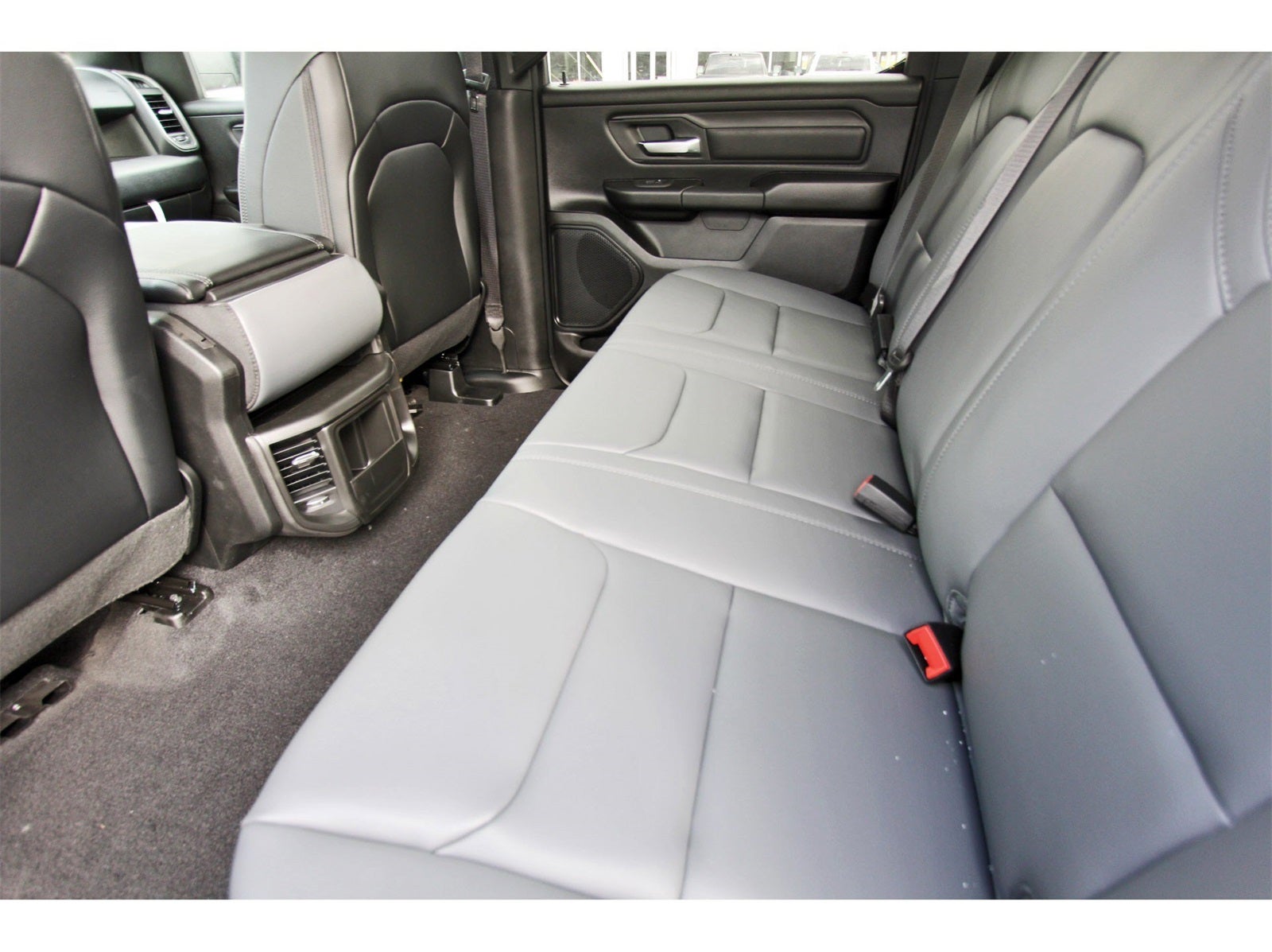 2026 RAM 1500 Tradesman 4x2 Crew Cab 5'7" Box