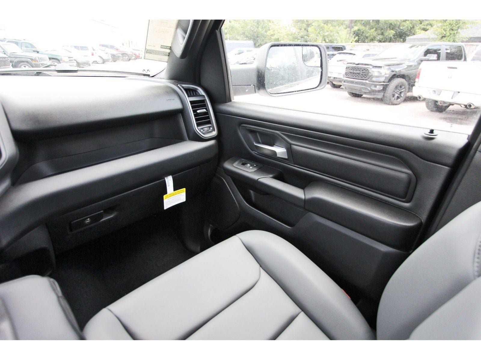 2026 RAM 1500 Tradesman 4x2 Crew Cab 5'7" Box