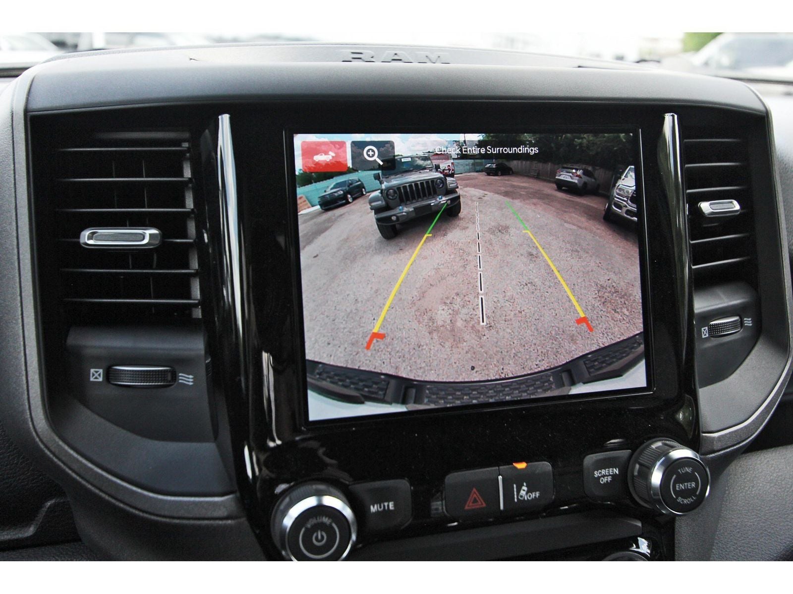 2026 RAM 1500 Tradesman 4x2 Crew Cab 5'7" Box