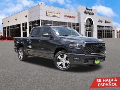 2026 RAM 1500 Express 4x2 Crew Cab 5'7" Box