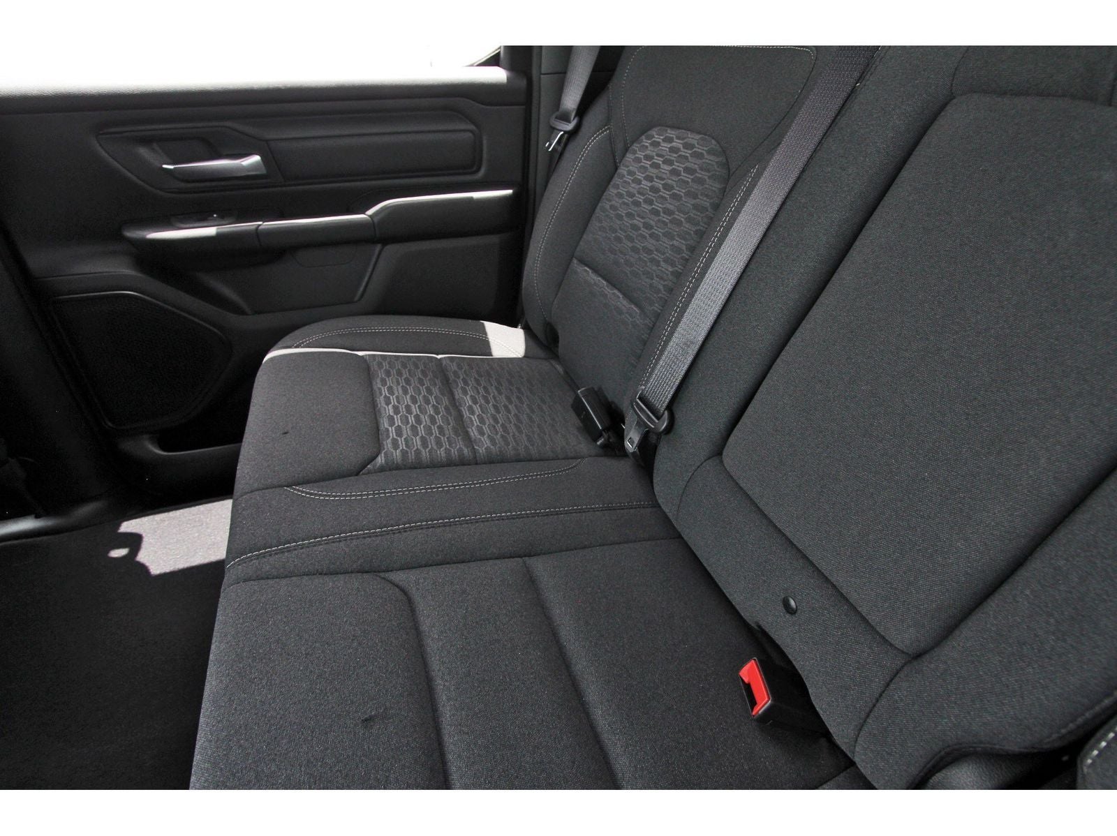 2026 RAM 1500 Express 4x2 Crew Cab 5'7" Box
