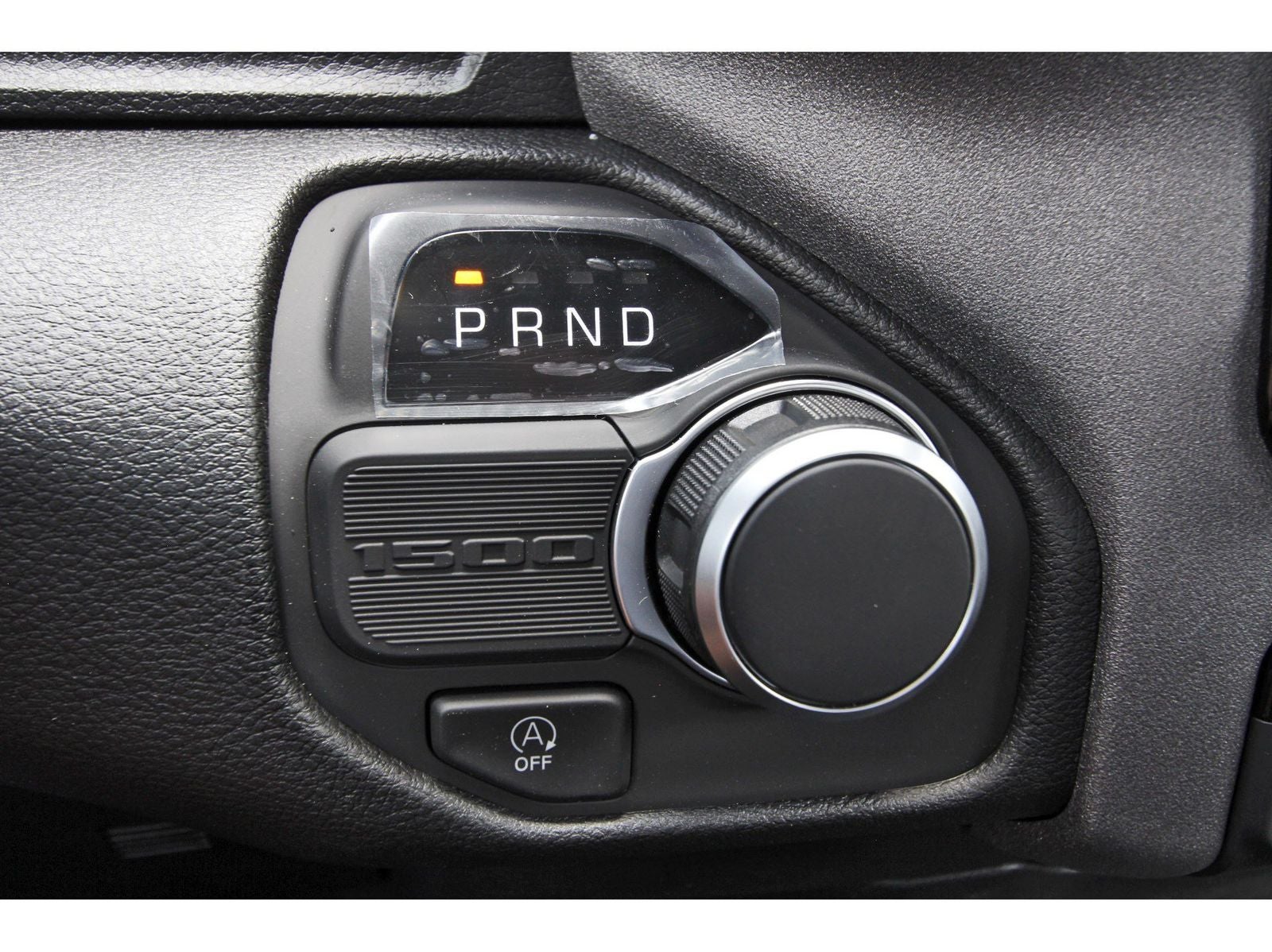 2026 RAM 1500 Express 4x2 Crew Cab 5'7" Box