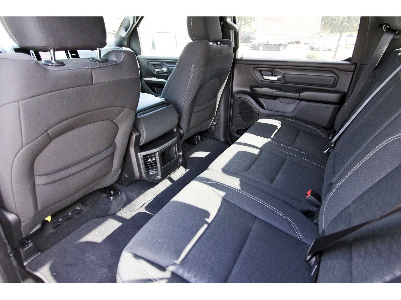 2026 RAM 1500 Express 4x2 Crew Cab 5'7" Box