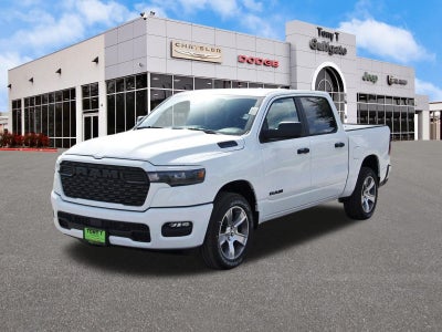 2026 RAM 1500 Express 4x2 Crew Cab 5'7" Box