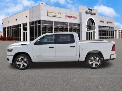 2026 RAM 1500 Express 4x2 Crew Cab 5'7" Box