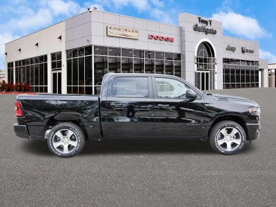 2026 RAM 1500 Express 4x2 Crew Cab 5'7" Box