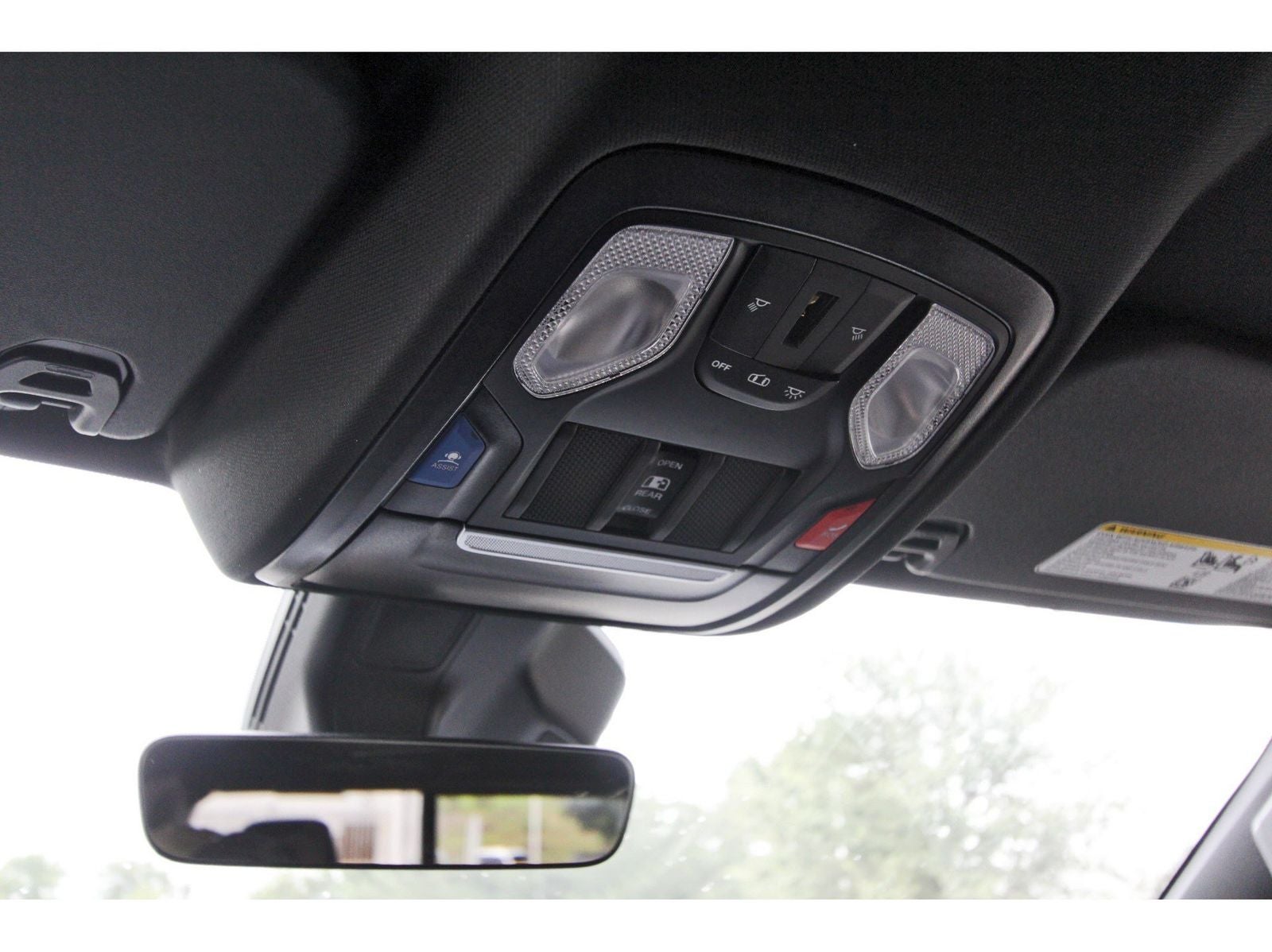 2026 RAM 1500 Express 4x2 Crew Cab 5'7" Box