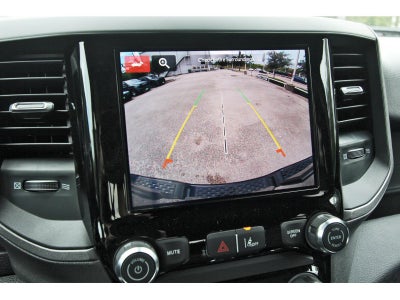 2026 RAM 1500 Express 4x2 Crew Cab 5'7" Box