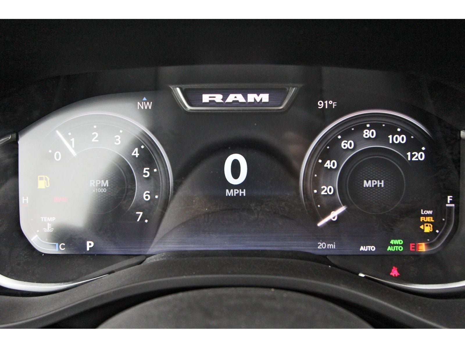 2026 RAM 1500 Big Horn/Lone Star Lone Star 4x4 Crew Cab 5'7" Box