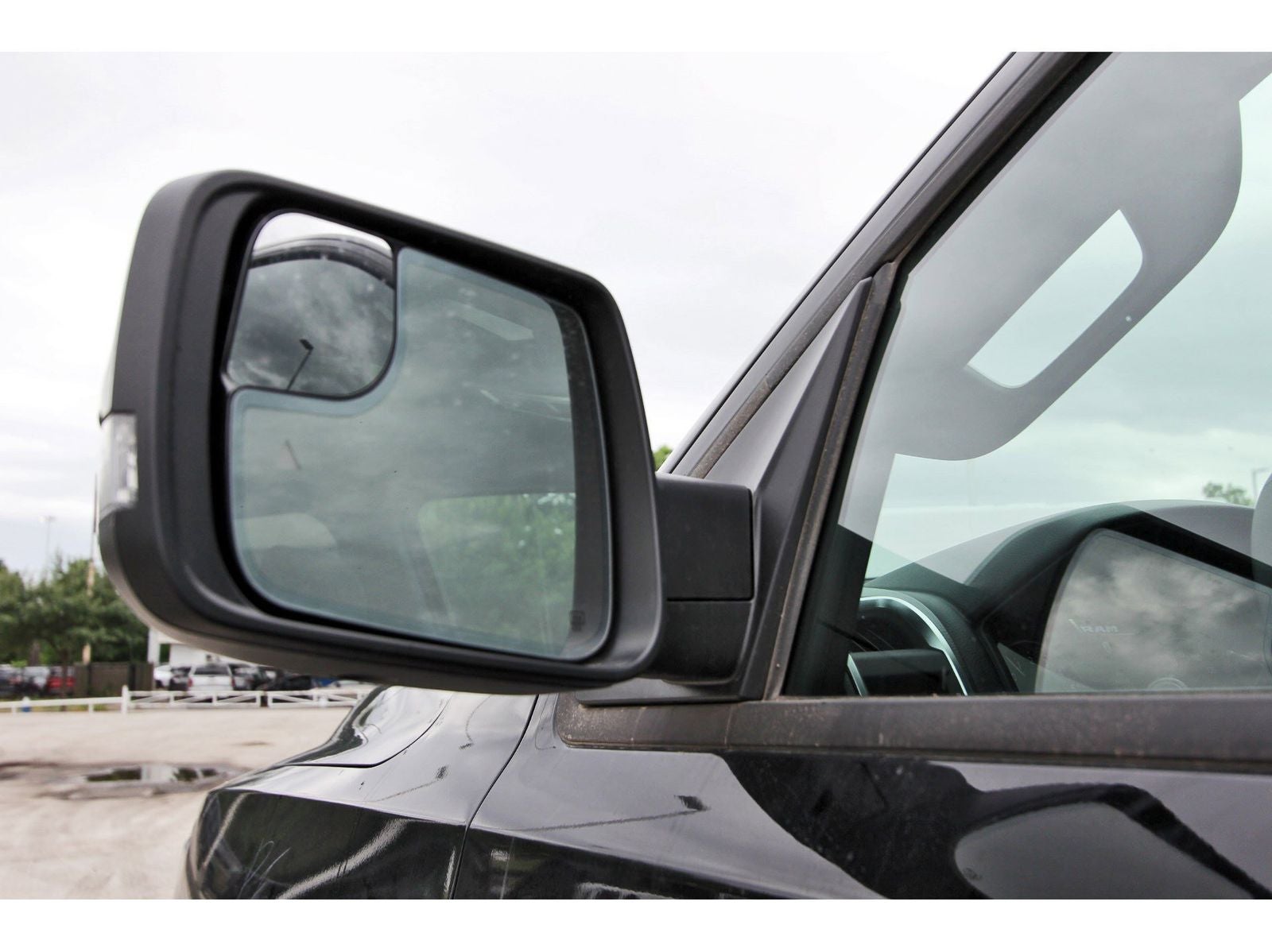 2026 RAM 1500 Big Horn/Lone Star Lone Star 4x4 Crew Cab 5'7" Box