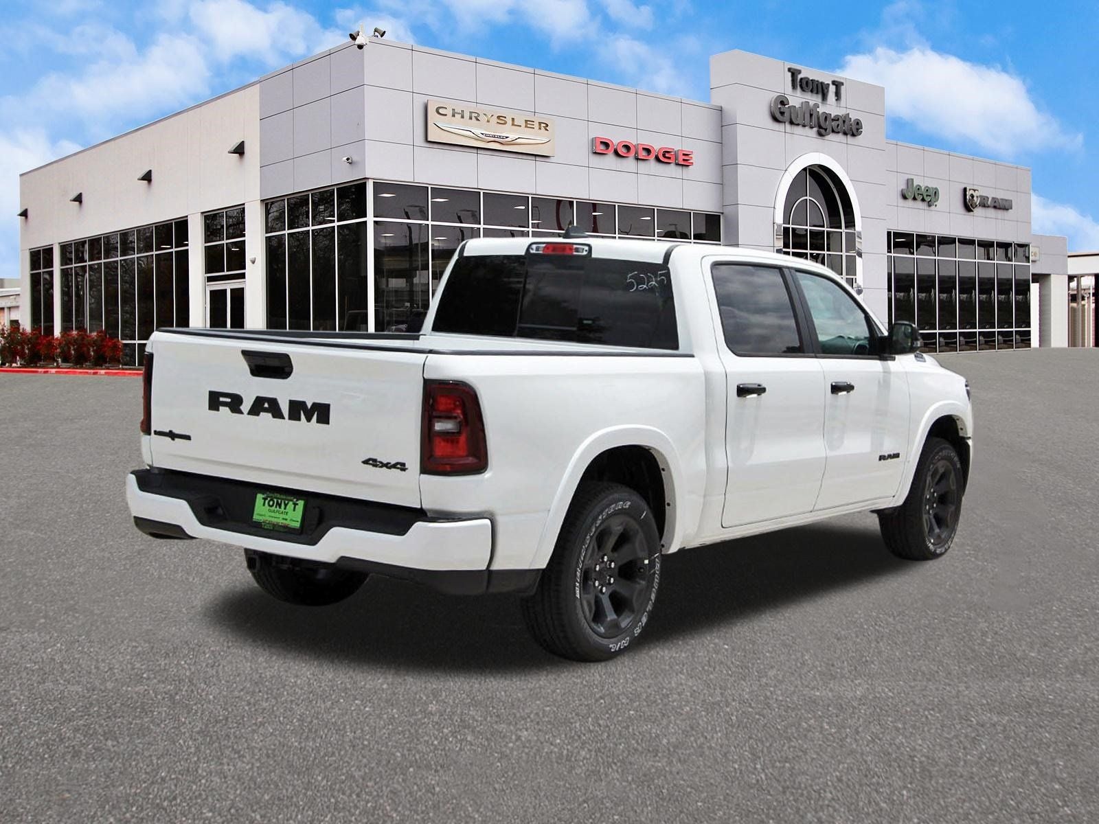 2026 RAM 1500 Big Horn/Lone Star Lone Star 4x4 Crew Cab 5'7" Box