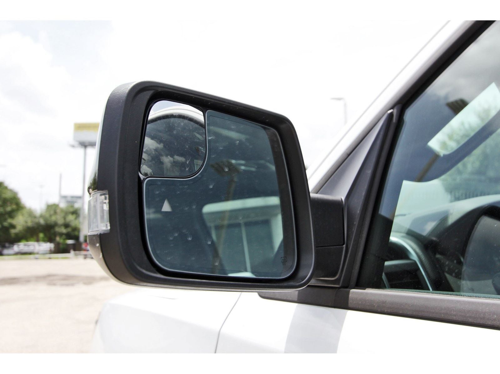 2026 RAM 1500 Big Horn/Lone Star Lone Star 4x4 Crew Cab 5'7" Box