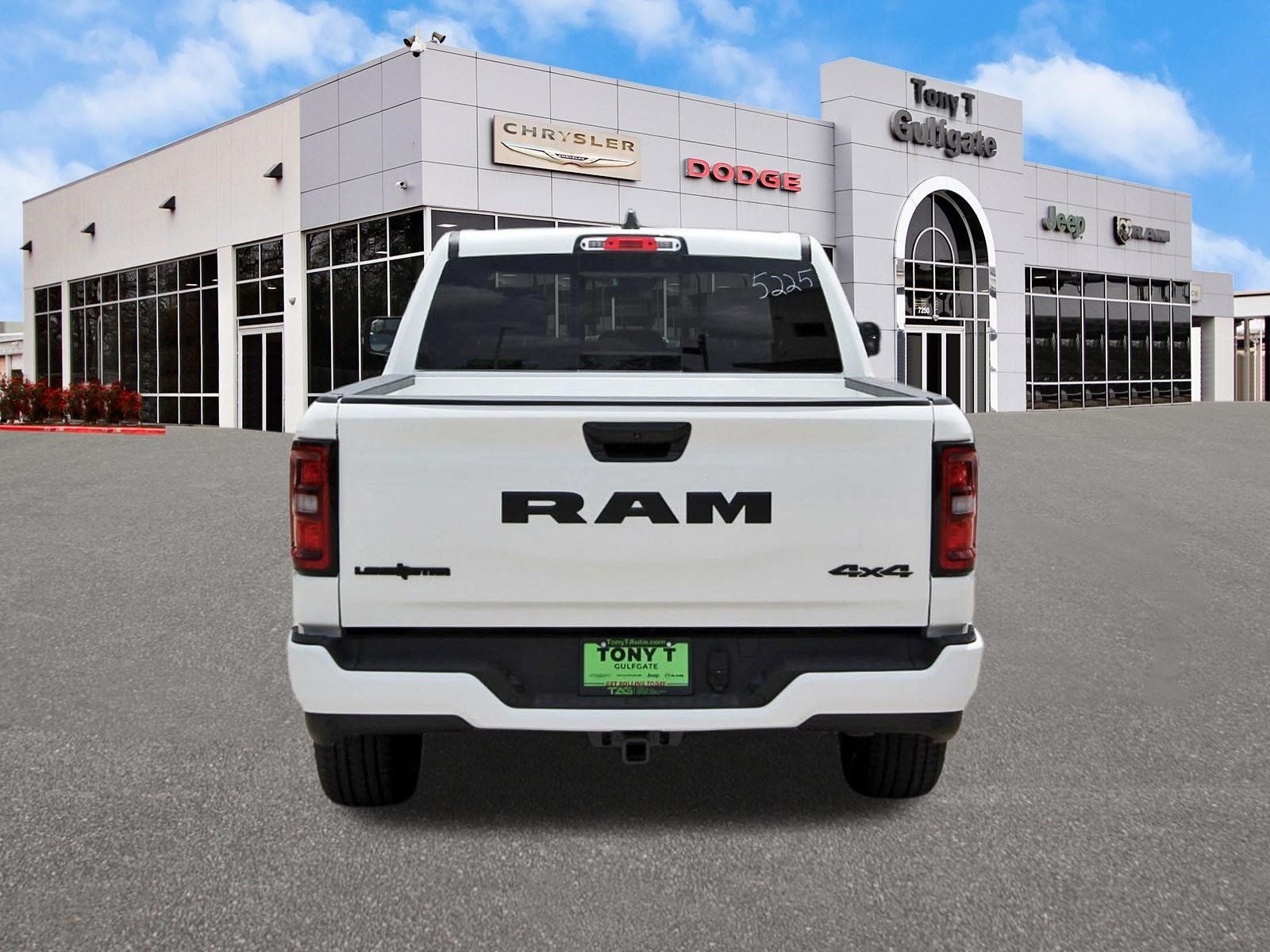 2026 RAM 1500 Big Horn/Lone Star Lone Star 4x4 Crew Cab 5'7" Box