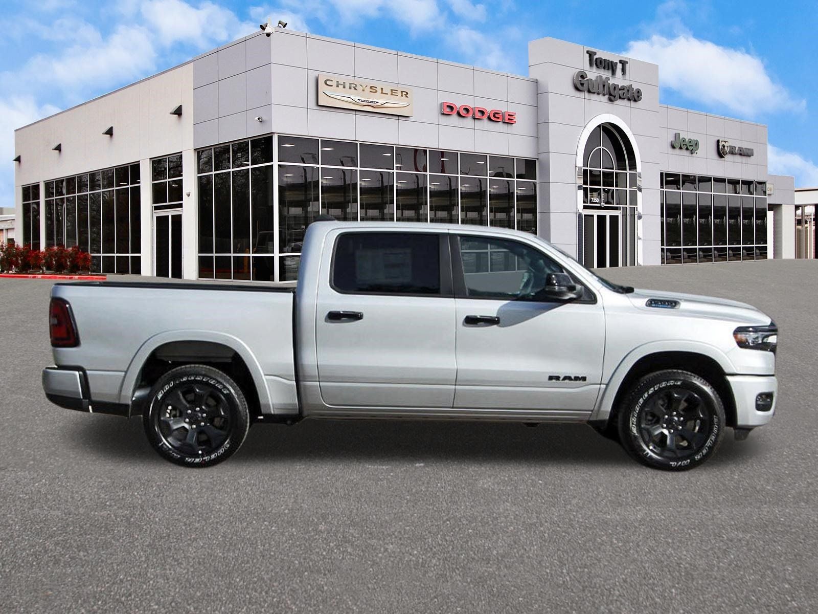 2026 RAM 1500 Big Horn/Lone Star Lone Star 4x4 Crew Cab 5'7" Box