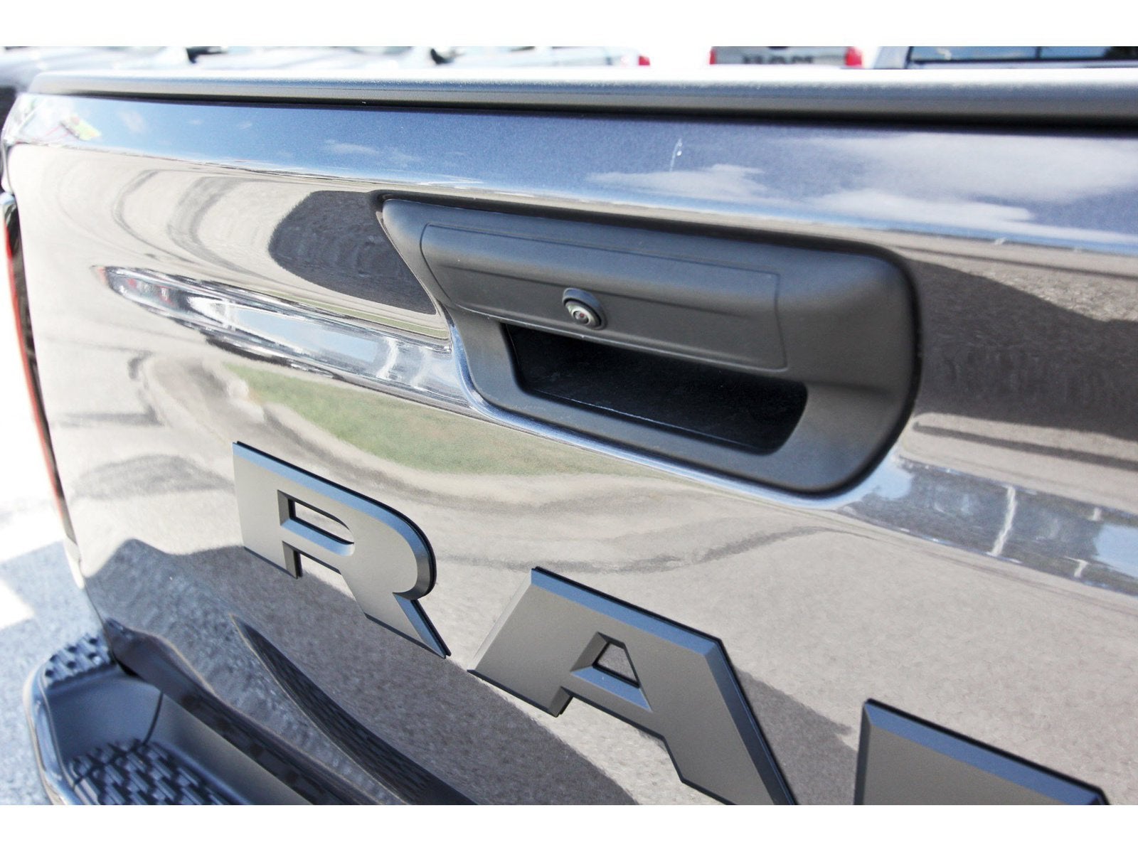 2026 RAM 1500 Express 4x4 Crew Cab 5'7" Box