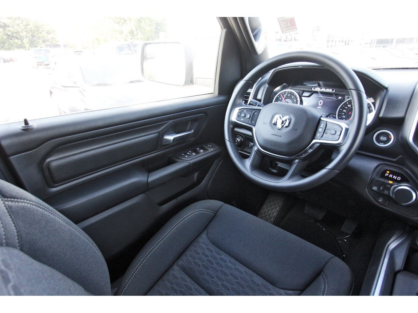 2026 RAM 1500 Express 4x4 Crew Cab 5'7" Box