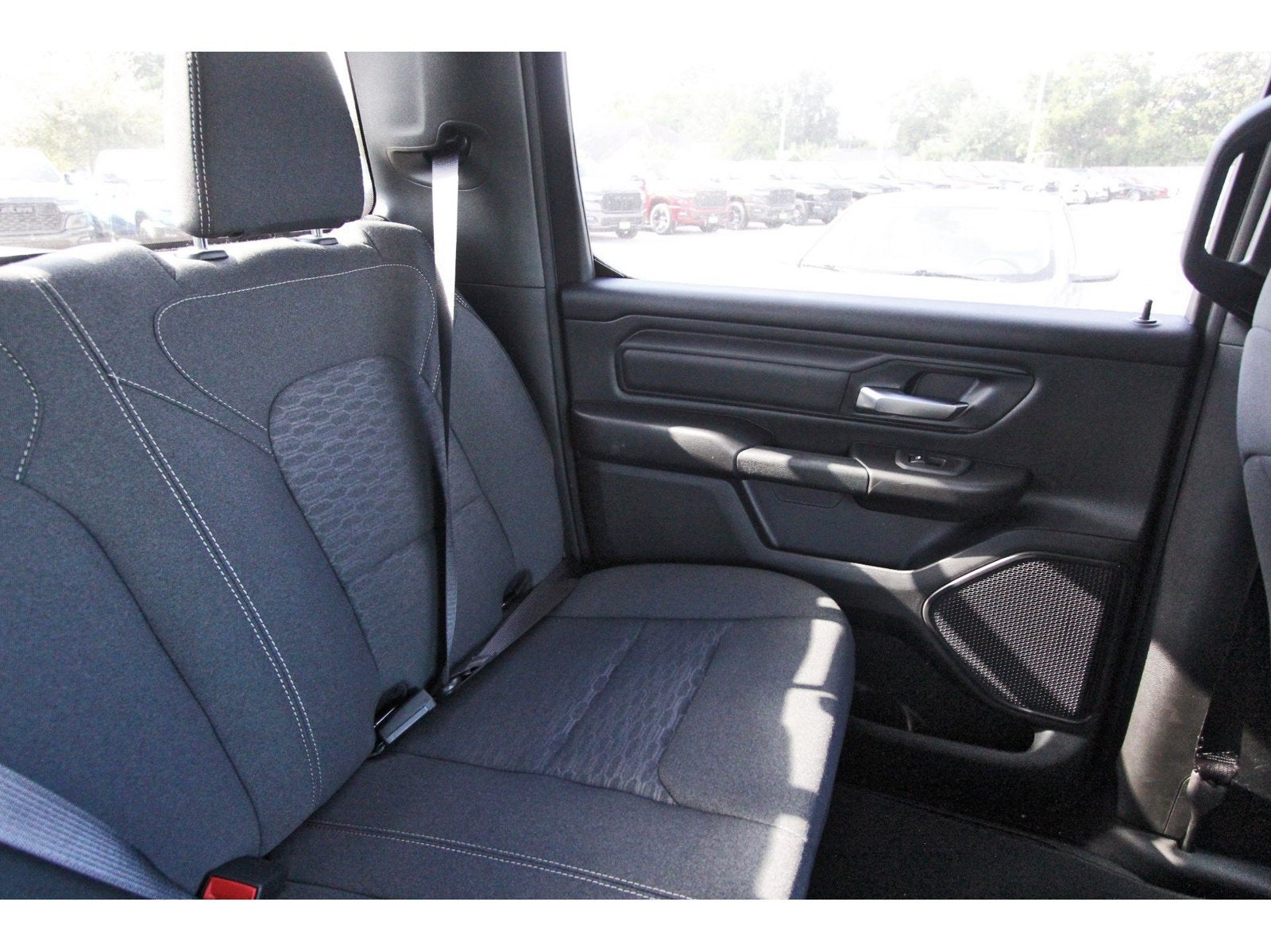 2026 RAM 1500 Express 4x4 Crew Cab 5'7" Box