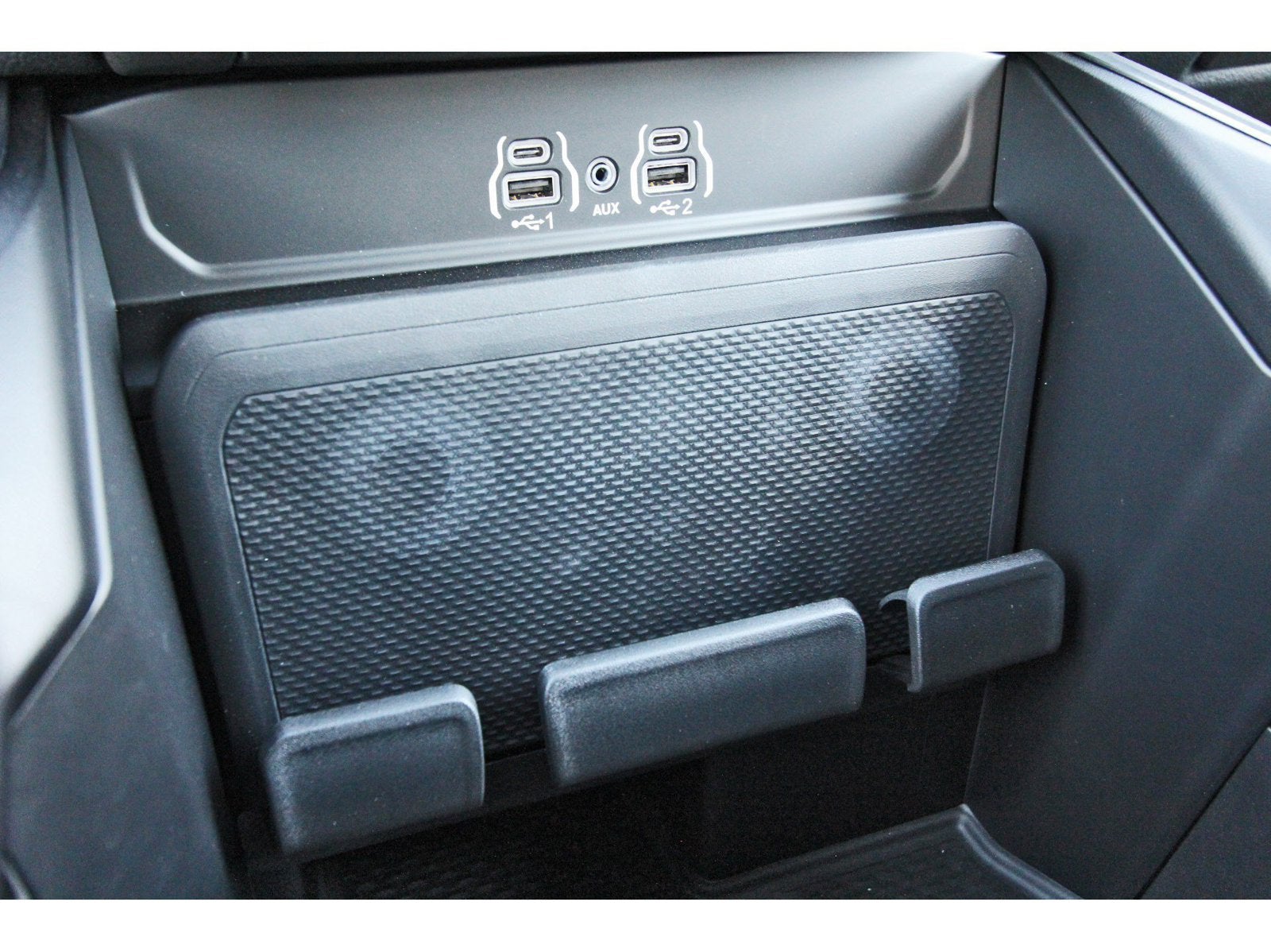 2026 RAM 1500 Express 4x4 Crew Cab 5'7" Box
