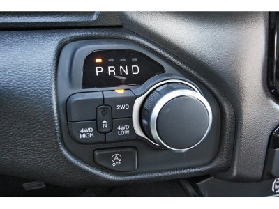 2026 RAM 1500 Express 4x4 Crew Cab 5'7" Box