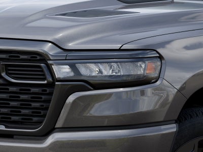 2026 RAM 1500 Express 4x4 Crew Cab 5'7" Box