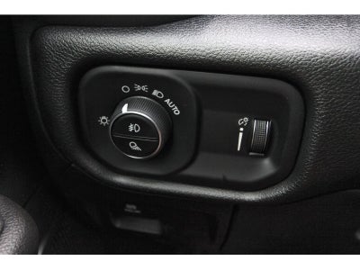 2026 RAM 1500 Express 4x4 Crew Cab 5'7" Box